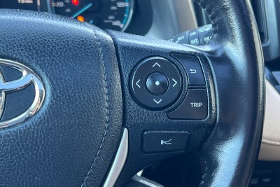 2017 Toyota RAV4 Hybrid XLE