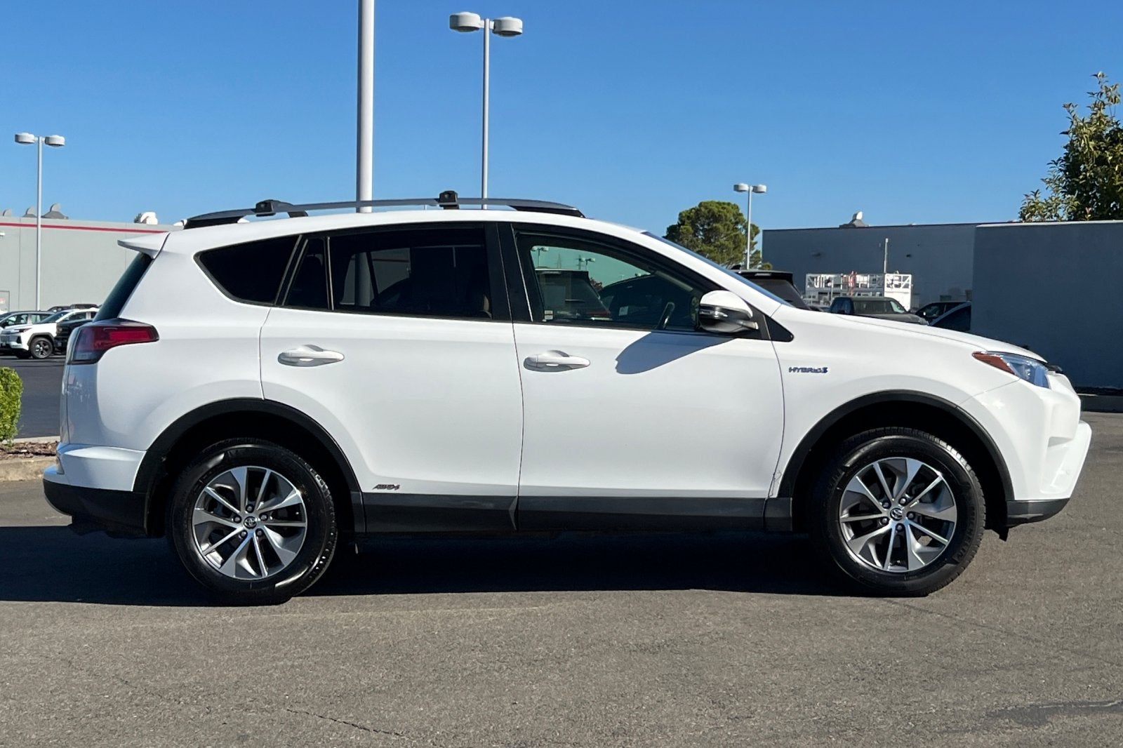 2017 Toyota RAV4 Hybrid XLE