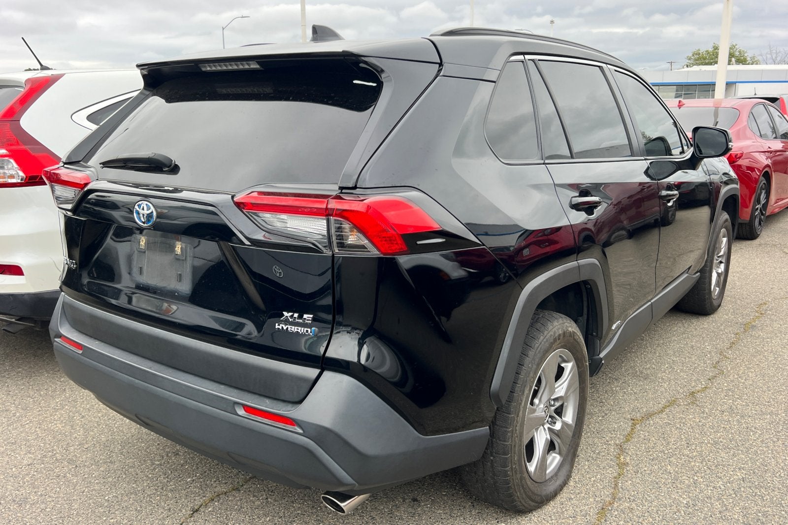 2022 Toyota RAV4 Hybrid XLE