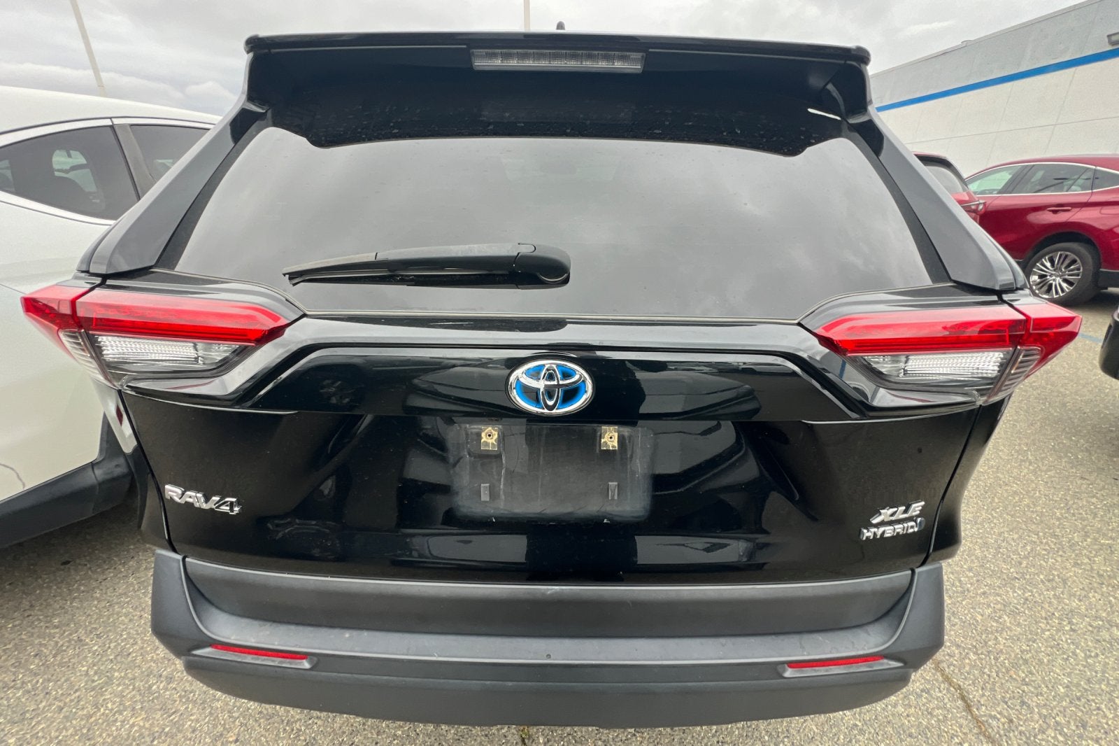 2022 Toyota RAV4 Hybrid XLE