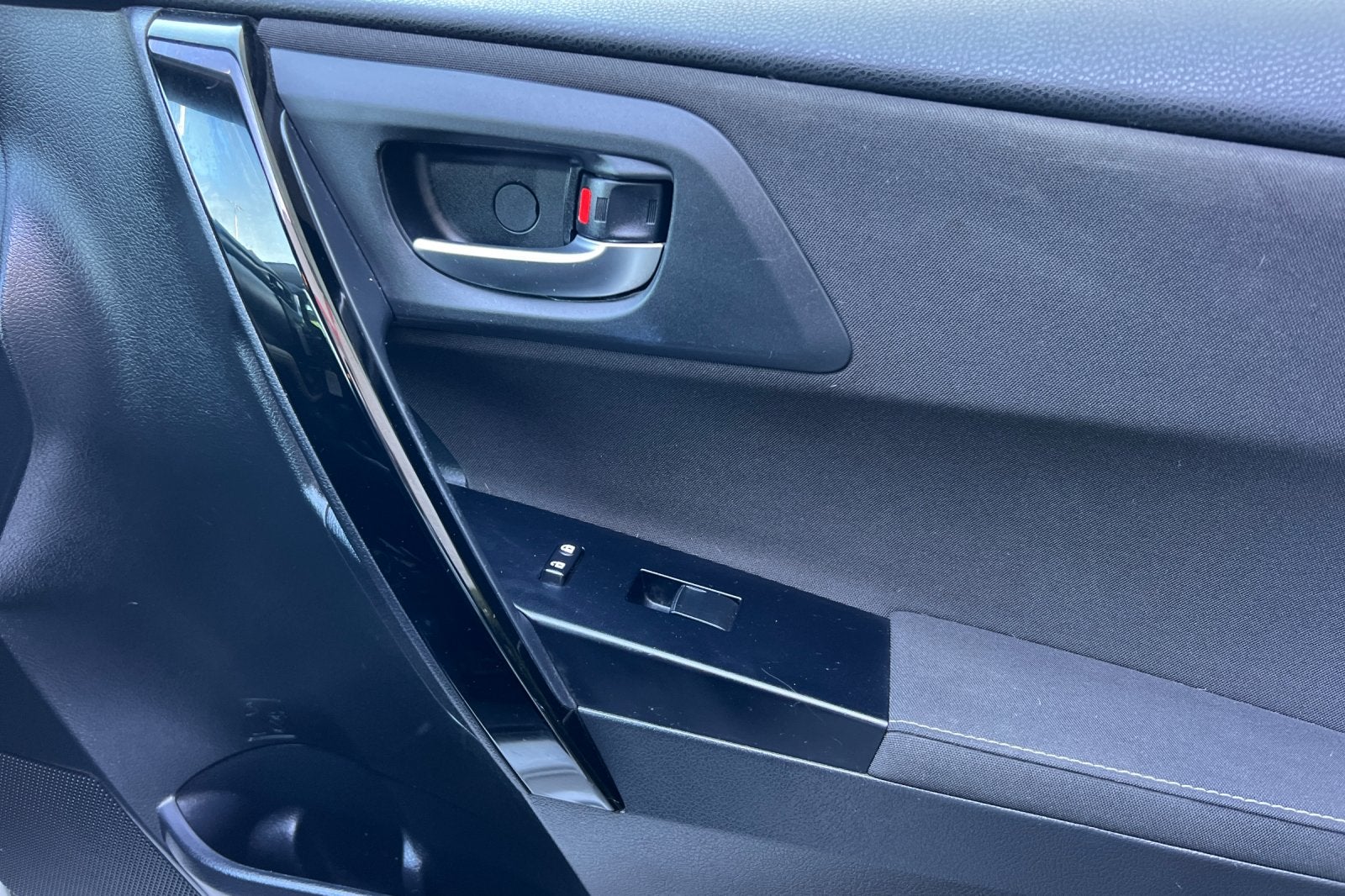 2016 Scion iM Base