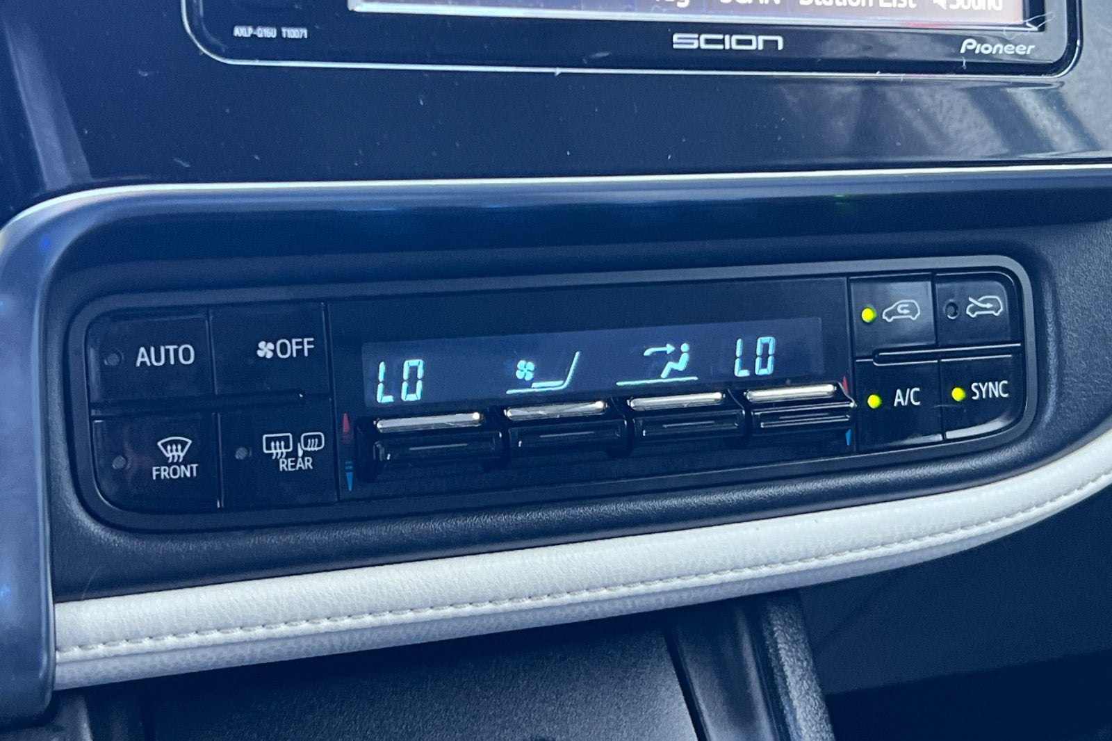 2016 Scion iM Base