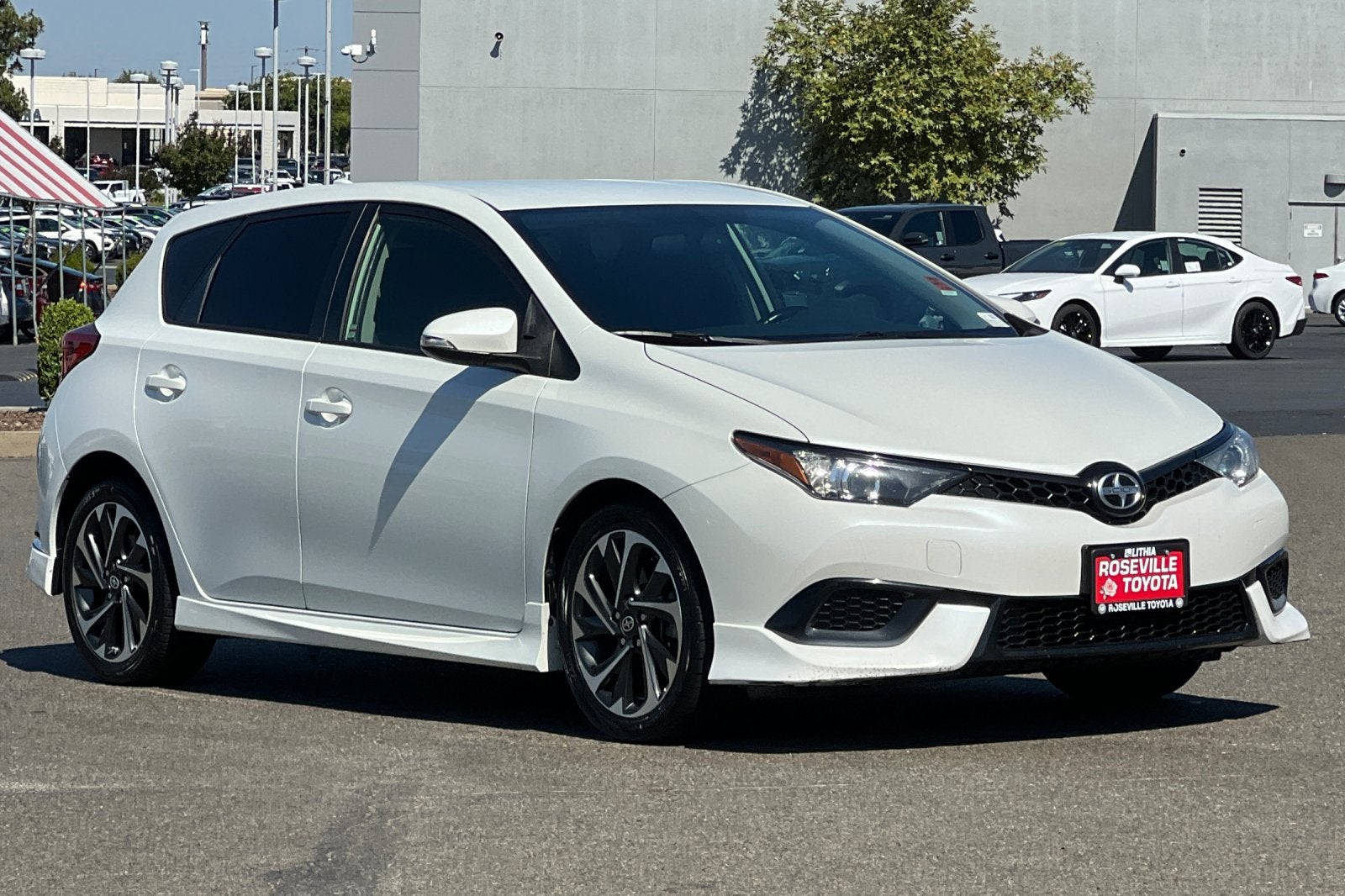 2016 Scion iM Base