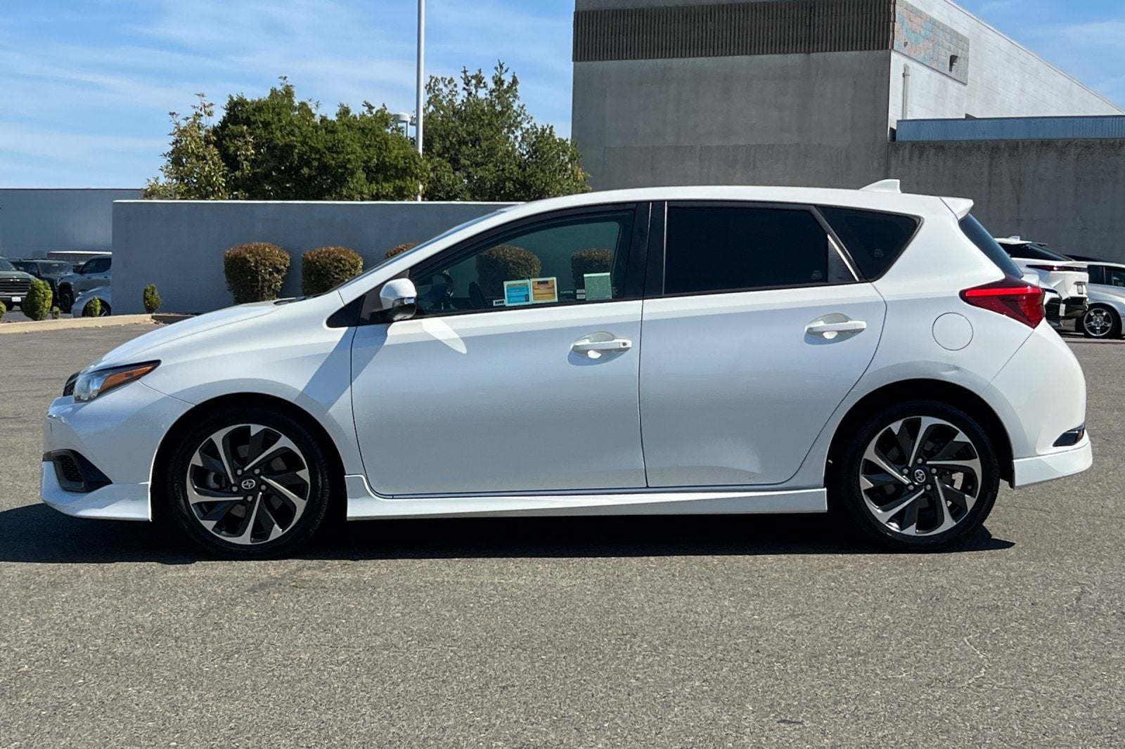 2016 Scion iM Base