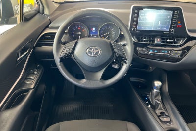 2021 Toyota C-HR LE
