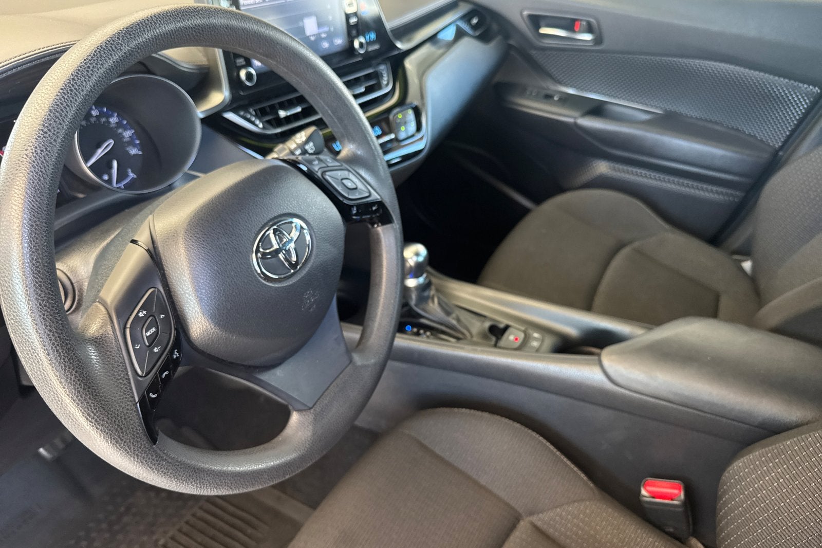 2019 Toyota C-HR LE