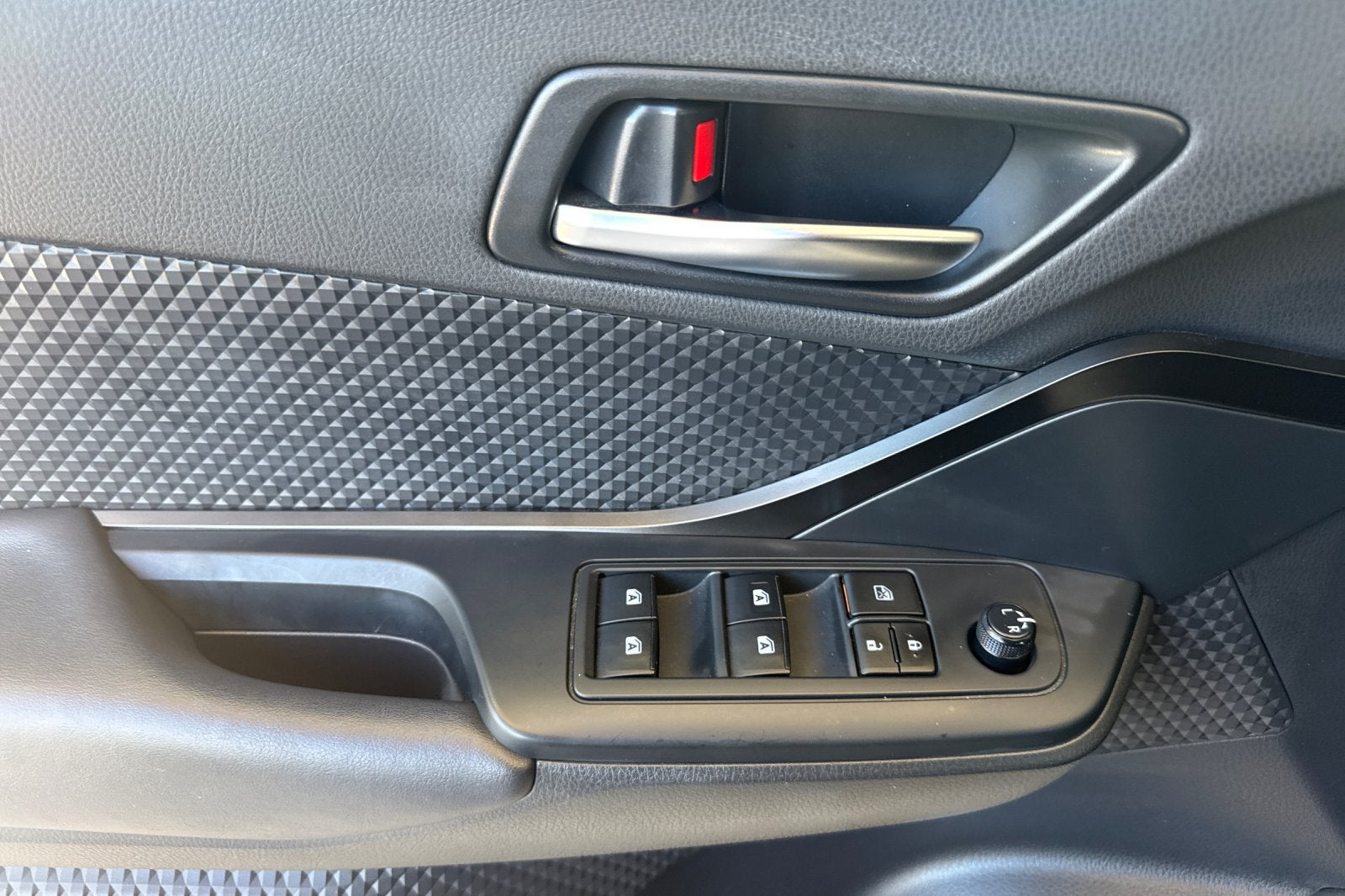 2019 Toyota C-HR LE