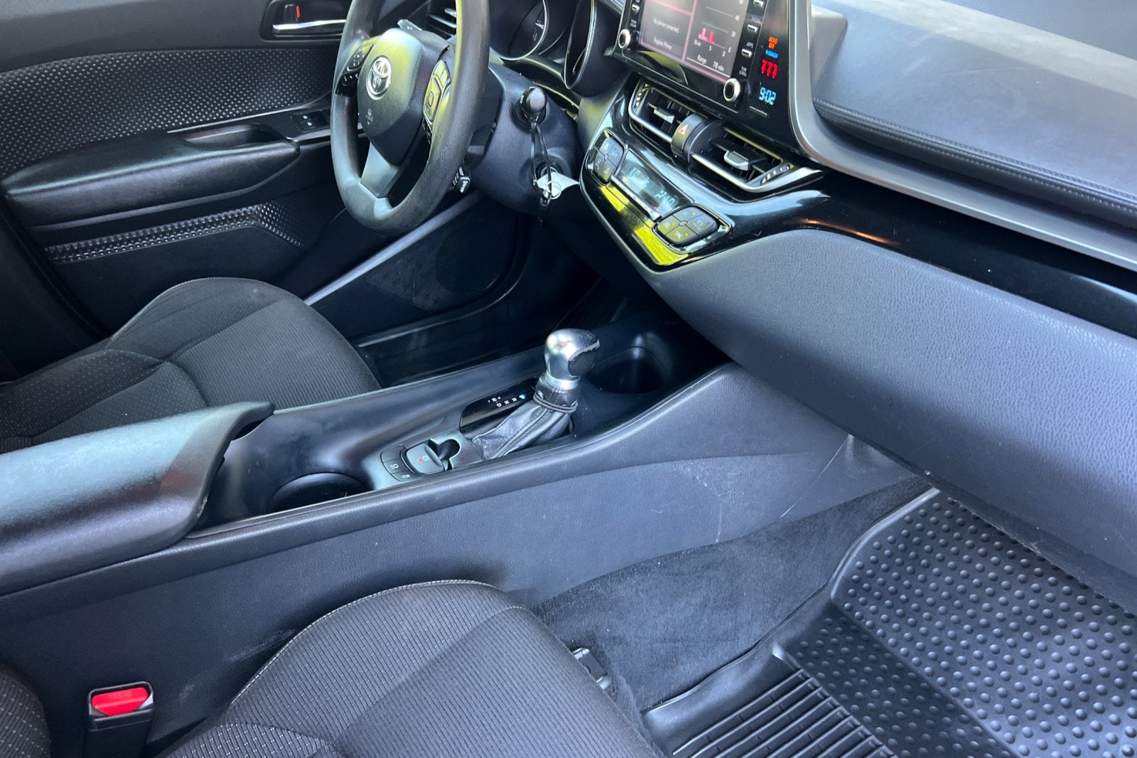 2019 Toyota C-HR LE