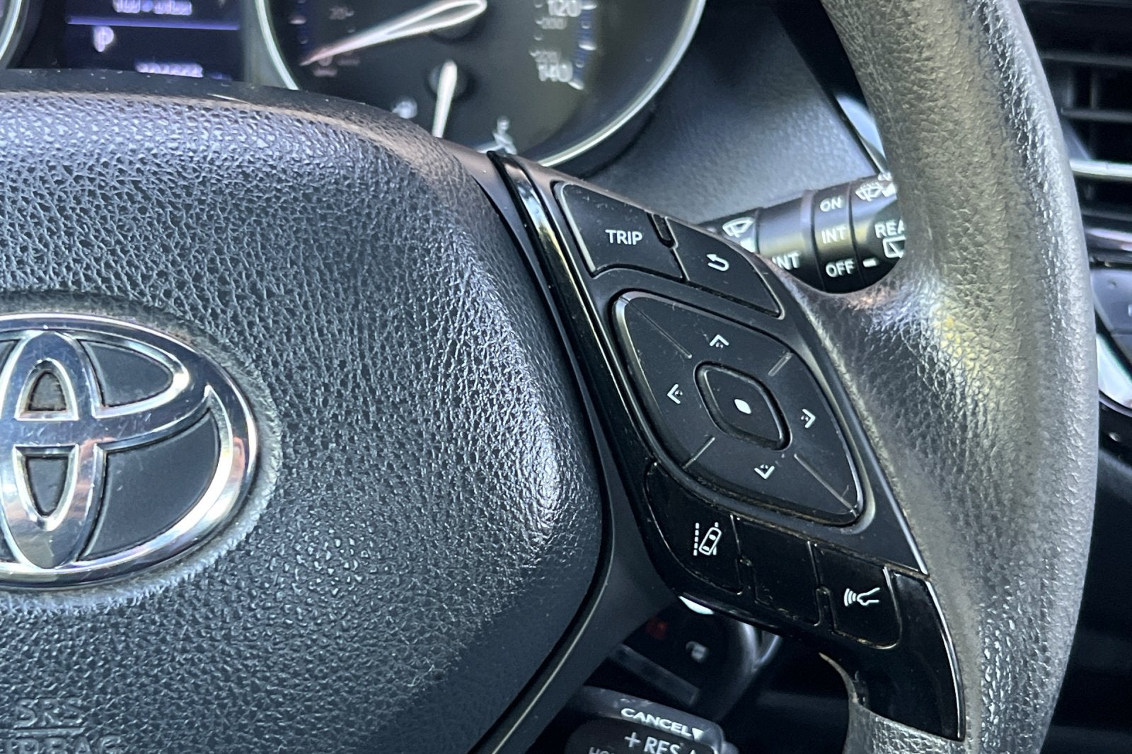 2019 Toyota C-HR LE