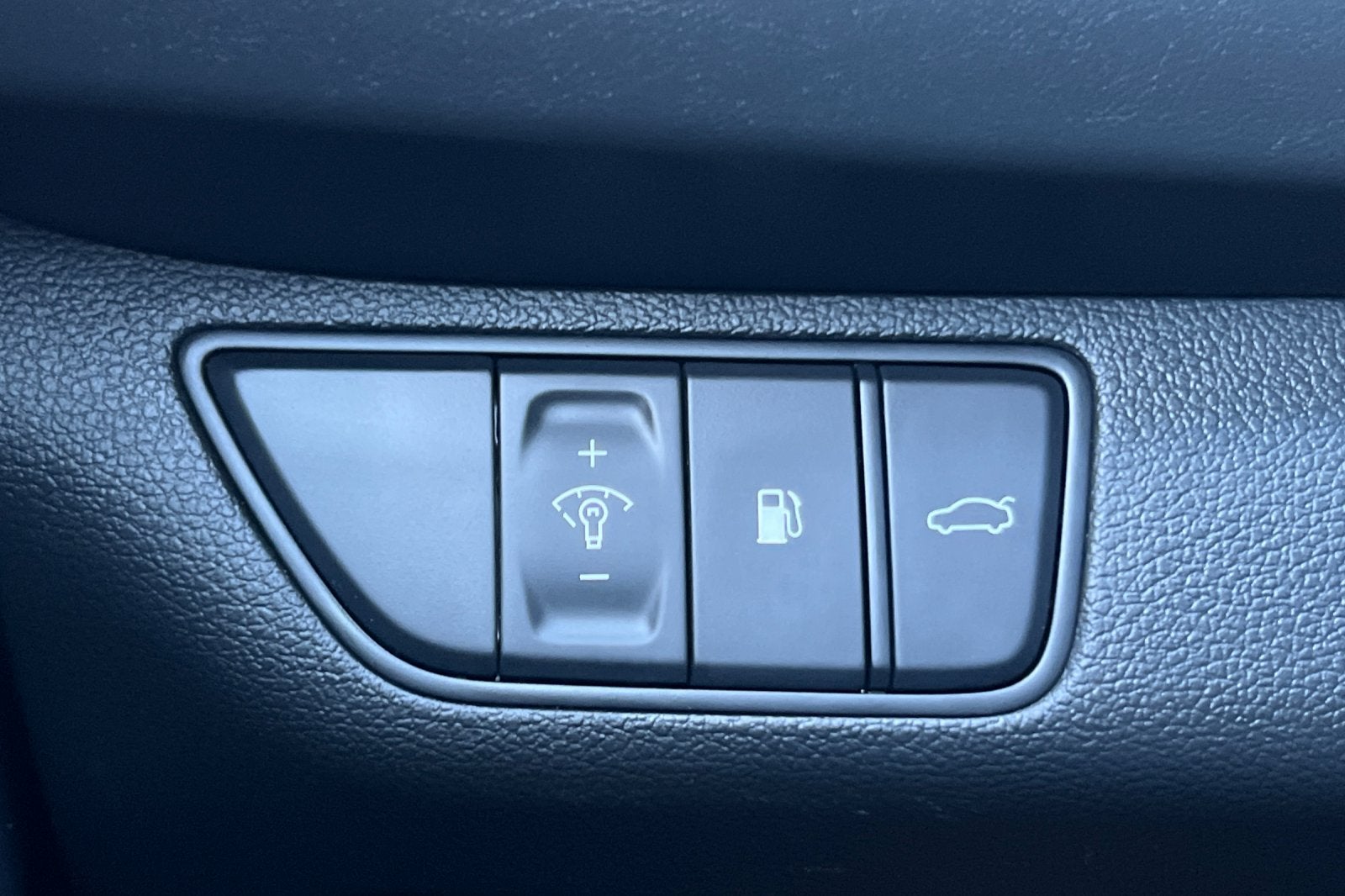 2022 Genesis G70 2.0T