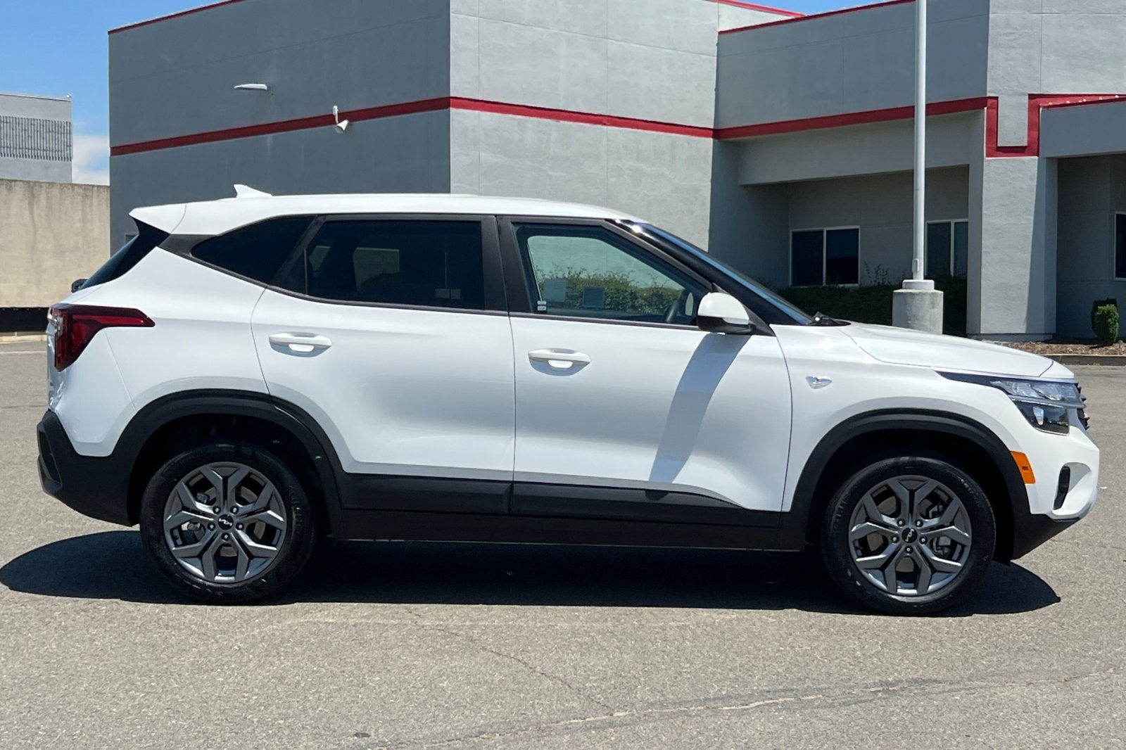 2024 Kia Seltos LX