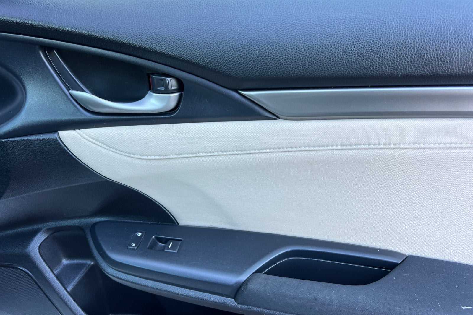2018 Honda Civic Hatchback EX