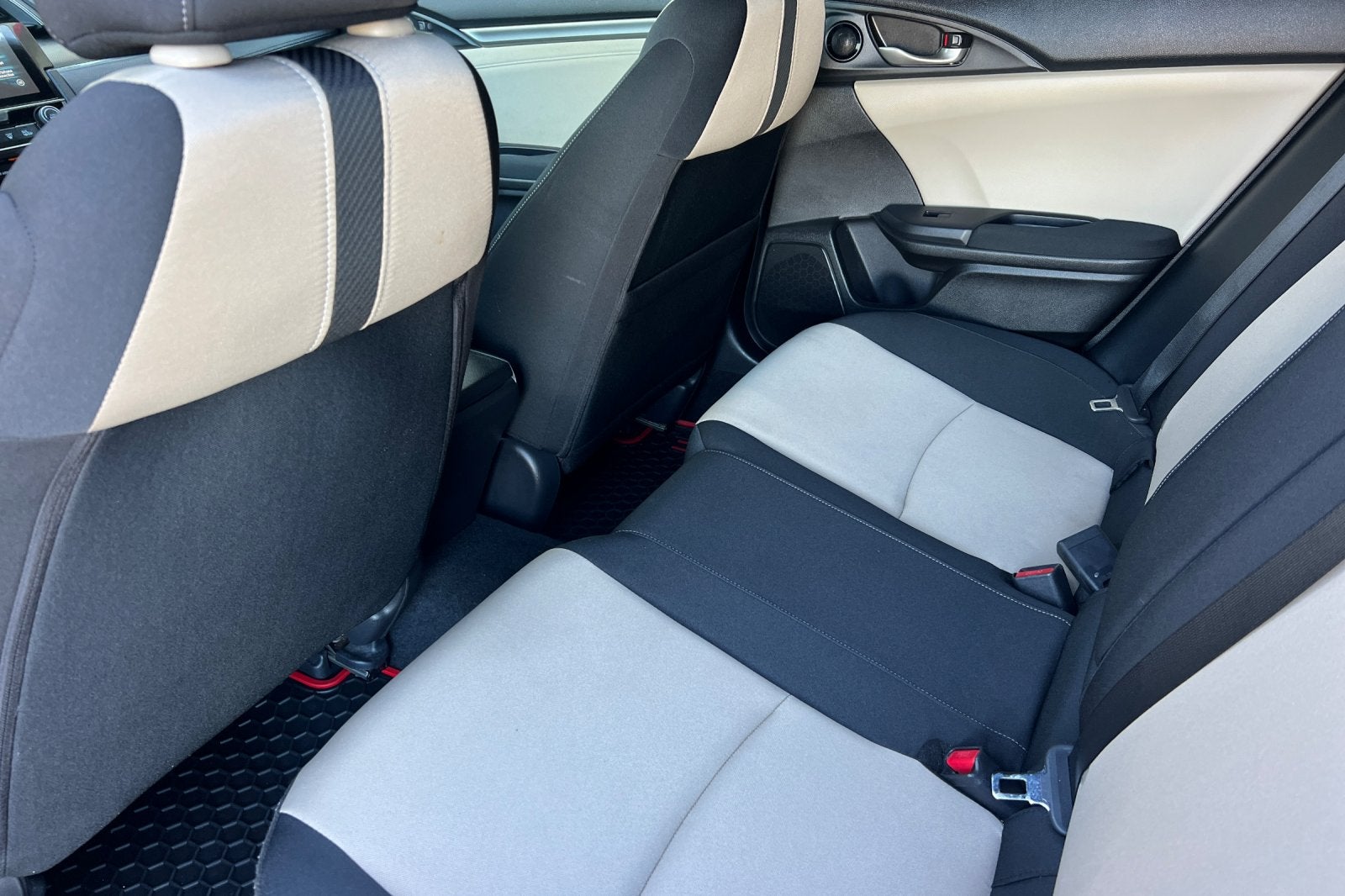 2018 Honda Civic Hatchback EX
