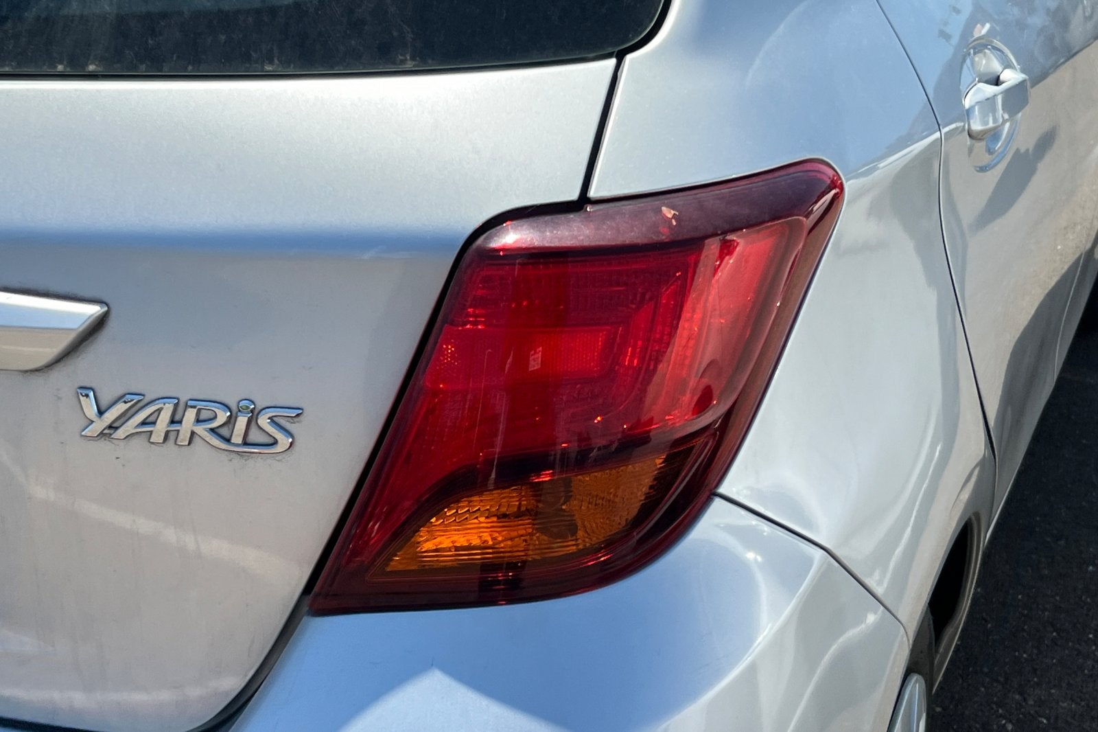 2015 Toyota Yaris L