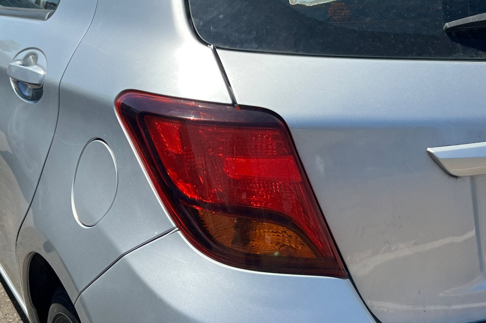 2015 Toyota Yaris L