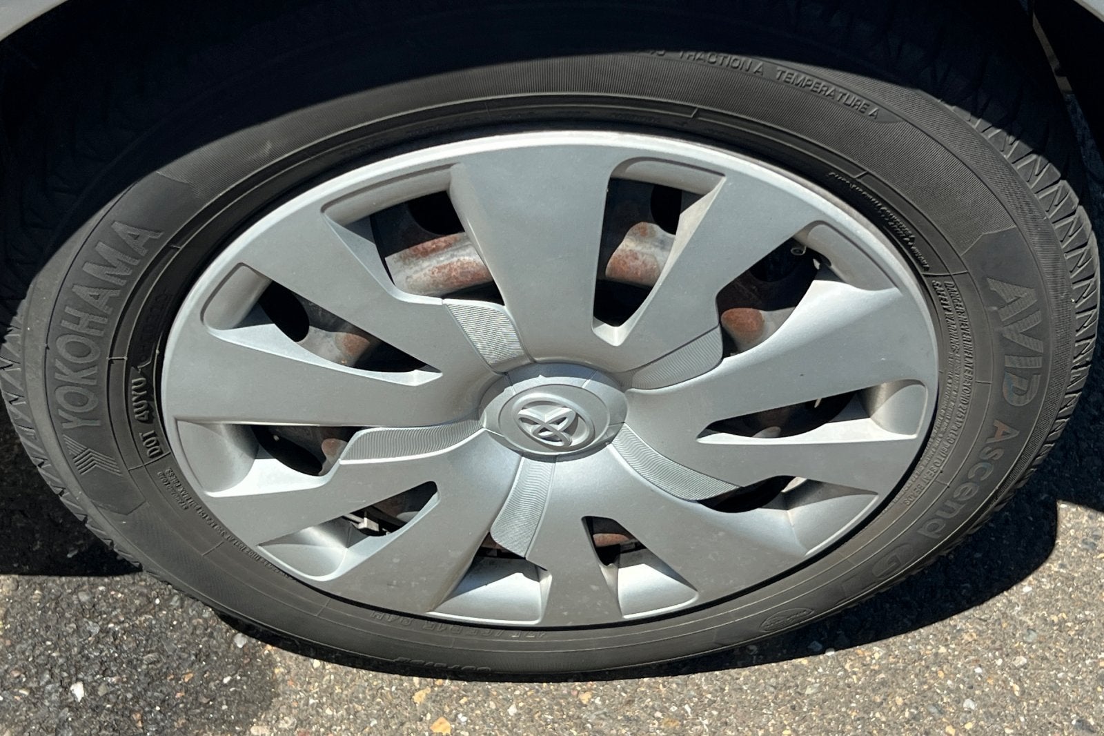 2015 Toyota Yaris L