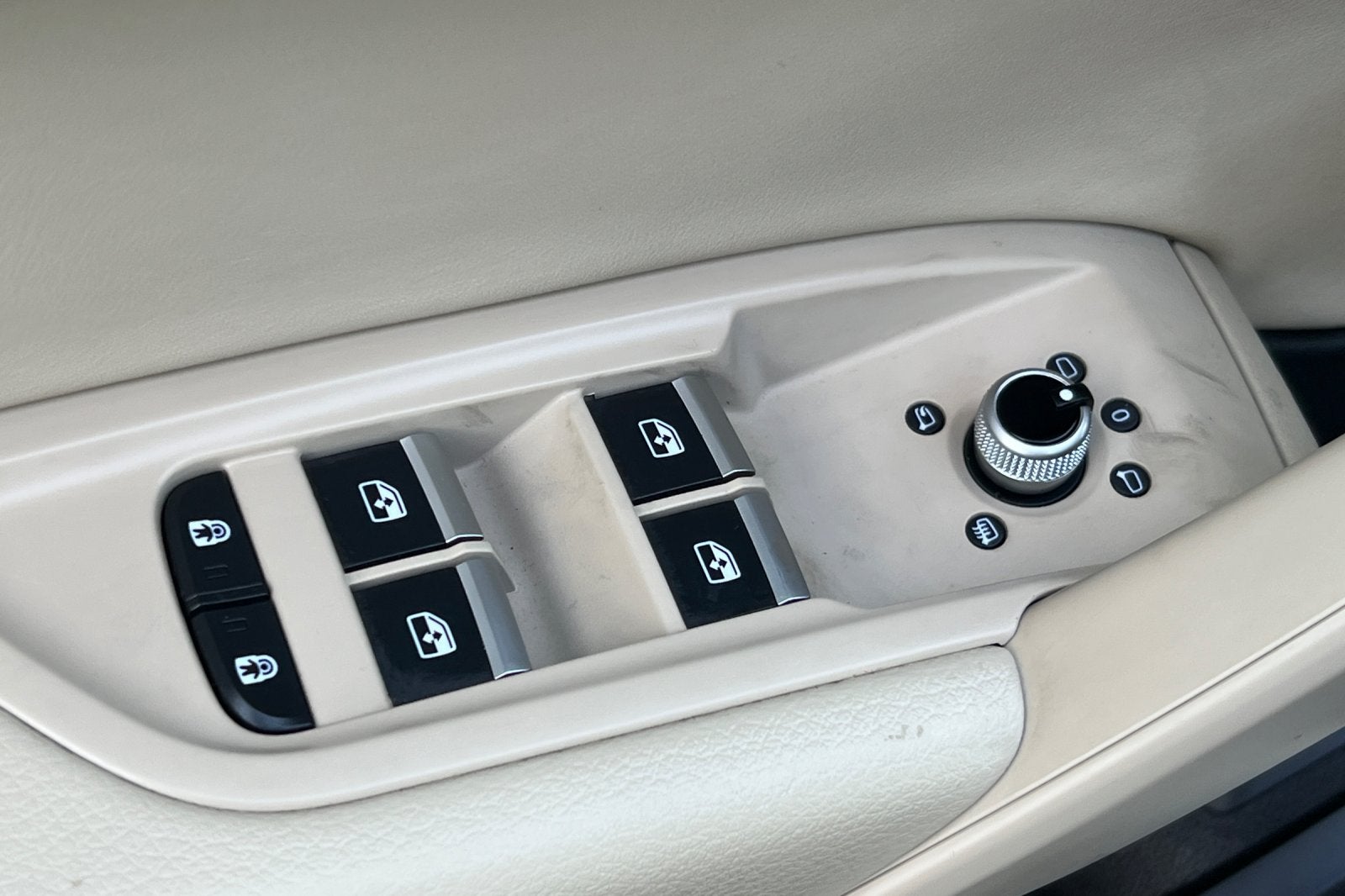 2023 Audi Q5 S line Premium