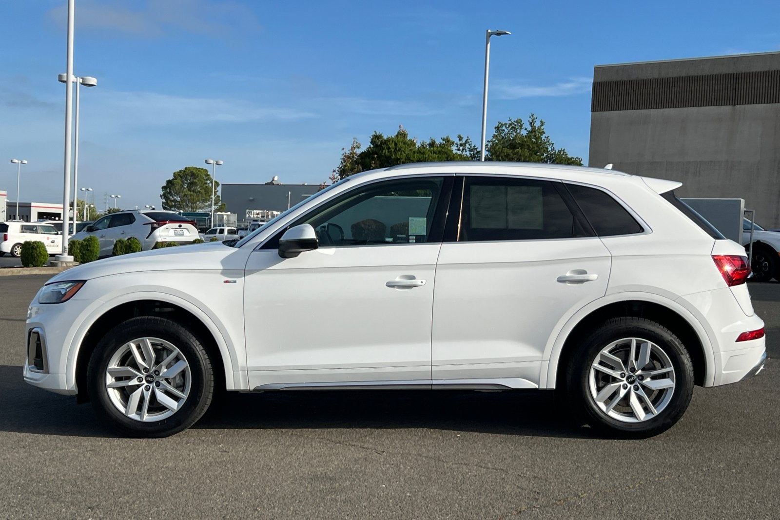 2023 Audi Q5 S line Premium
