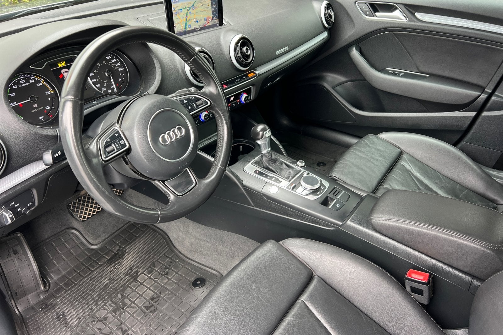 2016 Audi A3 e-tron Premium Plus