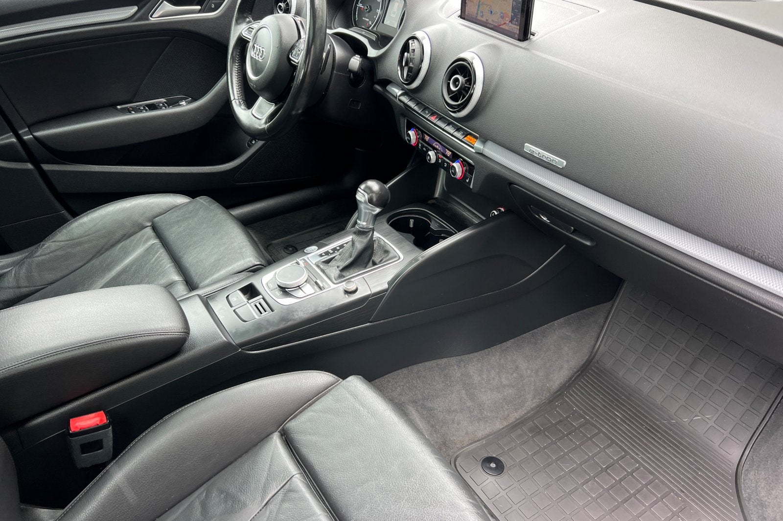 2016 Audi A3 e-tron Premium Plus