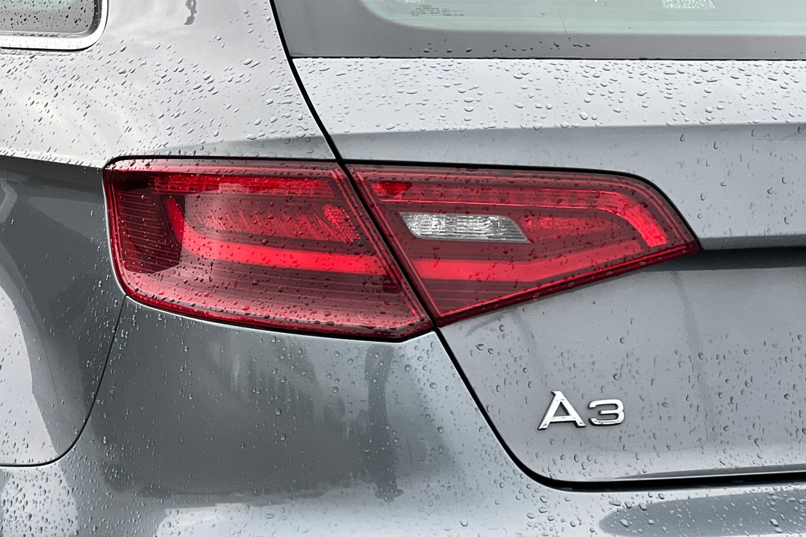 2016 Audi A3 e-tron Premium Plus