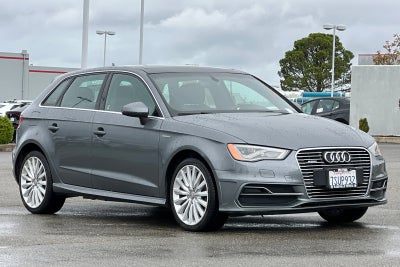 2016 Audi A3 e-tron Premium Plus