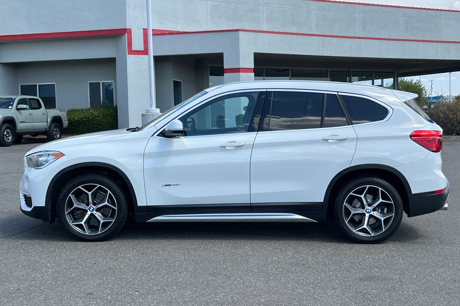 2018 BMW X1 xDrive28i xDrive28i