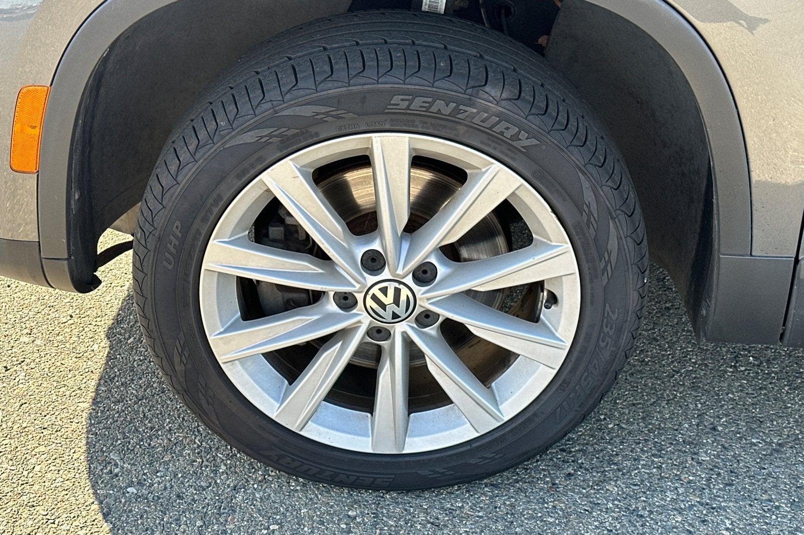 2017 Volkswagen Tiguan Limited Base