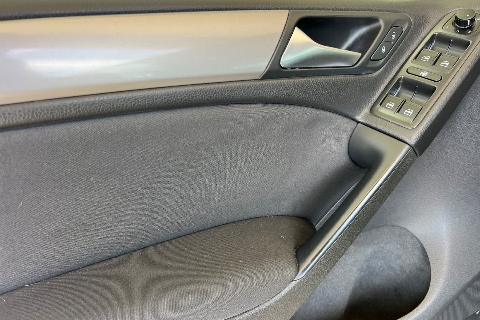 2013 Volkswagen Golf Base