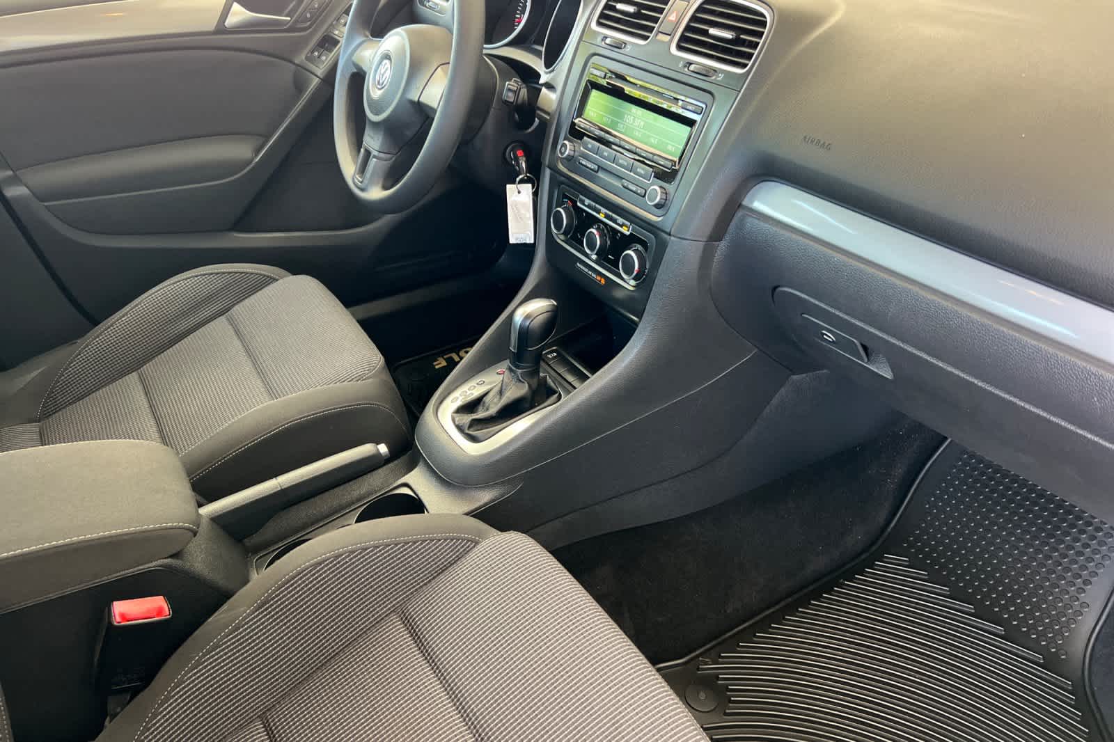 2013 Volkswagen Golf Base