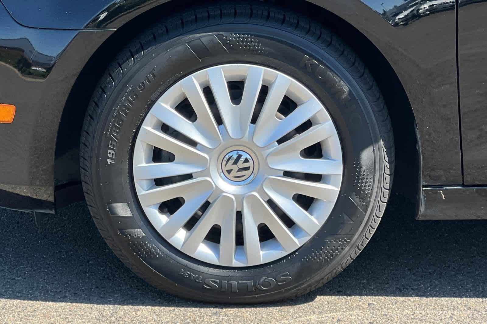 2013 Volkswagen Golf Base